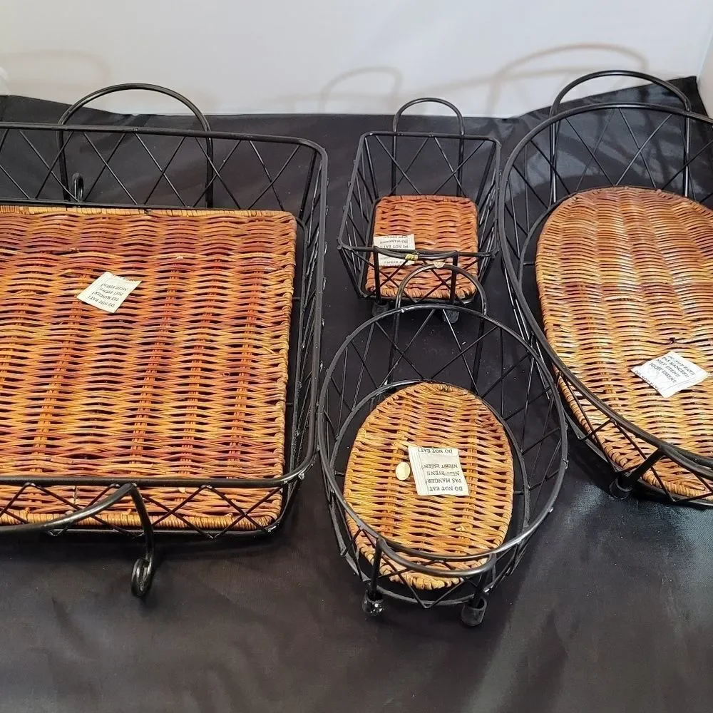 BRAND NEW TEMP-TATIONS PRESENTABLE OVENWARE BY TORA